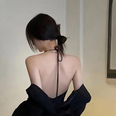 脱下僧袍的人